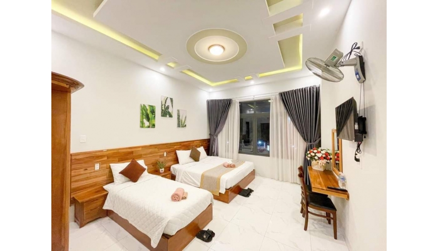 BẤT ĐỘNG SẢN SỐ1 ( 13 TỶ). MÃ SẢN PHẨM:#N3679  BÁN HOMESTAY ĐANG KINH DOANH MẶT TIỀN ĐƯỜNG DIÊN HỒNG , TP. QUY NHƠN. 